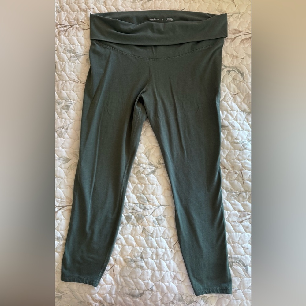 Old Navy Active Dark Green Leggings